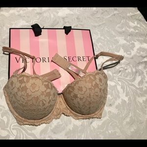 Victoria’s Secret Pink balconette push up bra 34D